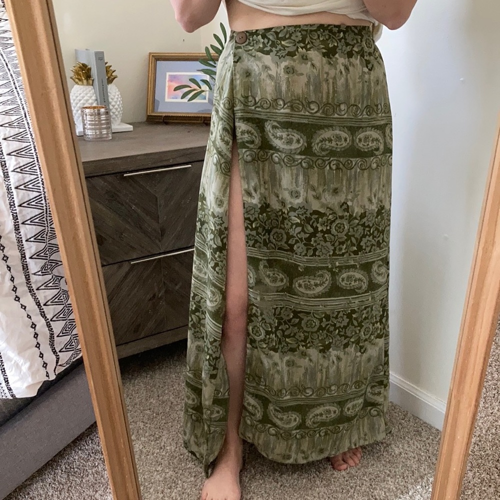 🌻Vintage studio C wrap skirt